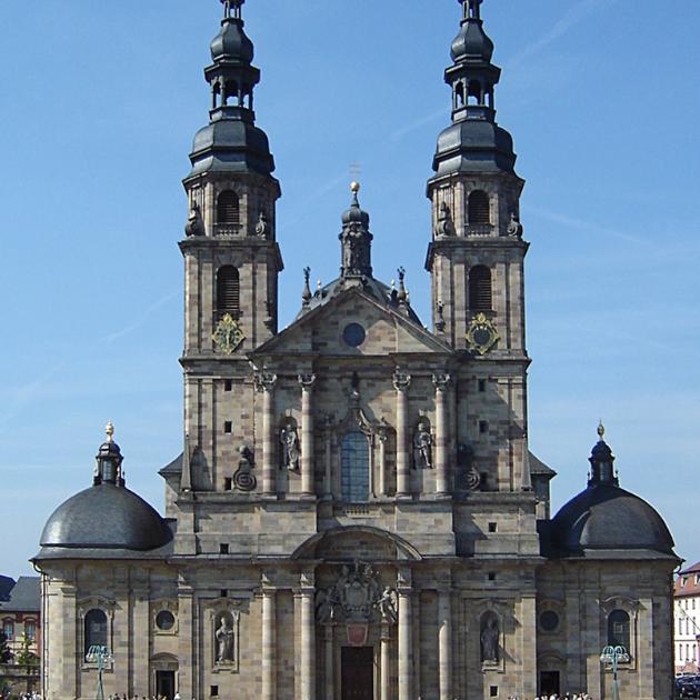 fuldaer_dom_028a_by_florian_k_cc-by_sa_wikimedia.commons_pfarrbriefservice