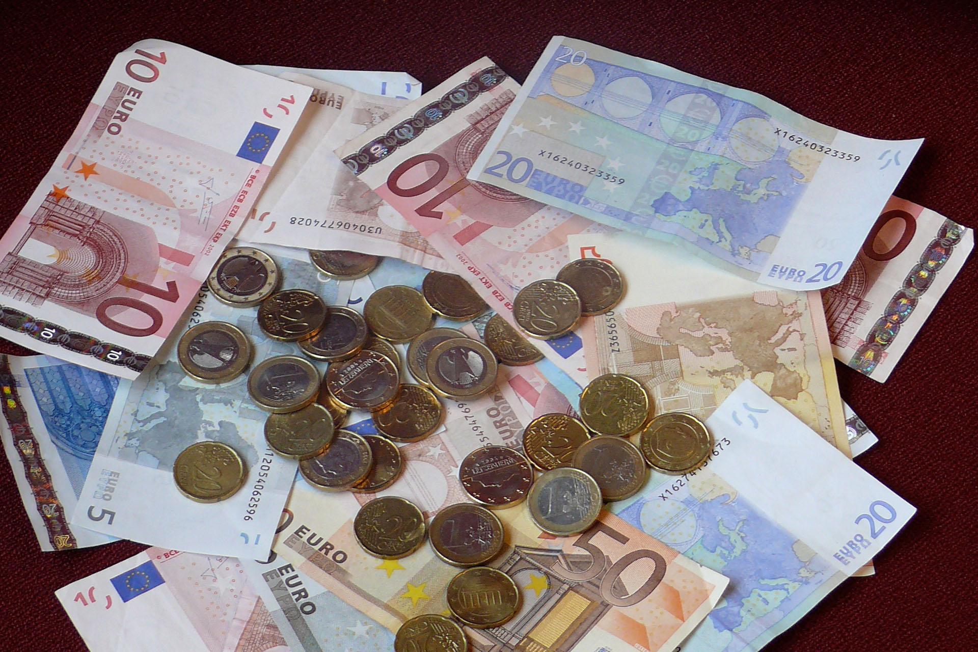 geld_8_by_marylene-brito_pfarrbriefservice