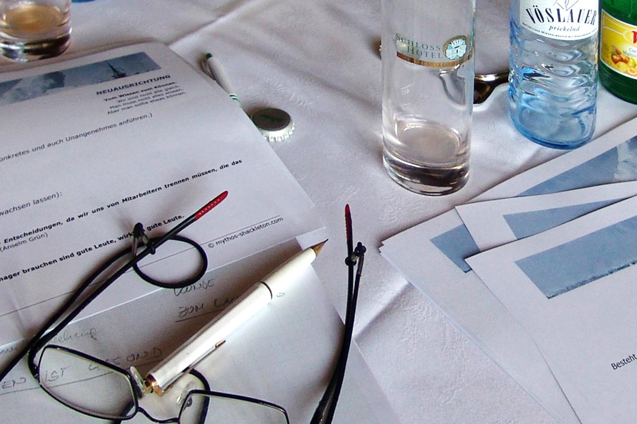 konferenzpause-01_by_martin_manigatterer_pfarrbriefservice (c) Martin Manigatterer In: Pfarrbriefservice.de konferenzpause-01_by_martin_manigatterer_pfarrbriefservice