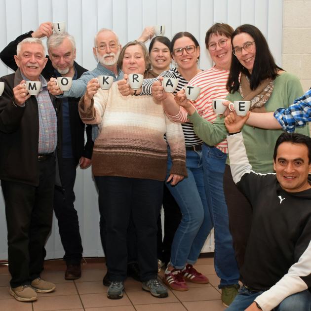 Der Pfarrgemeinderat lädt alle Interessierten zu einem Getränk ein, um gemeinsam anzustoßen.